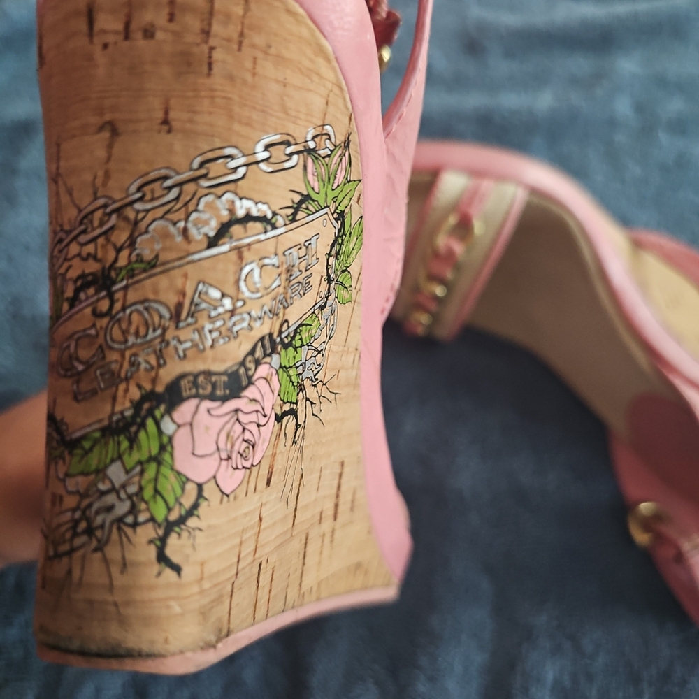 Coach Ellette Tattoo Cork Wedge Pink Rose Gold & Cream Size 7.5 - Picture 2 of 5